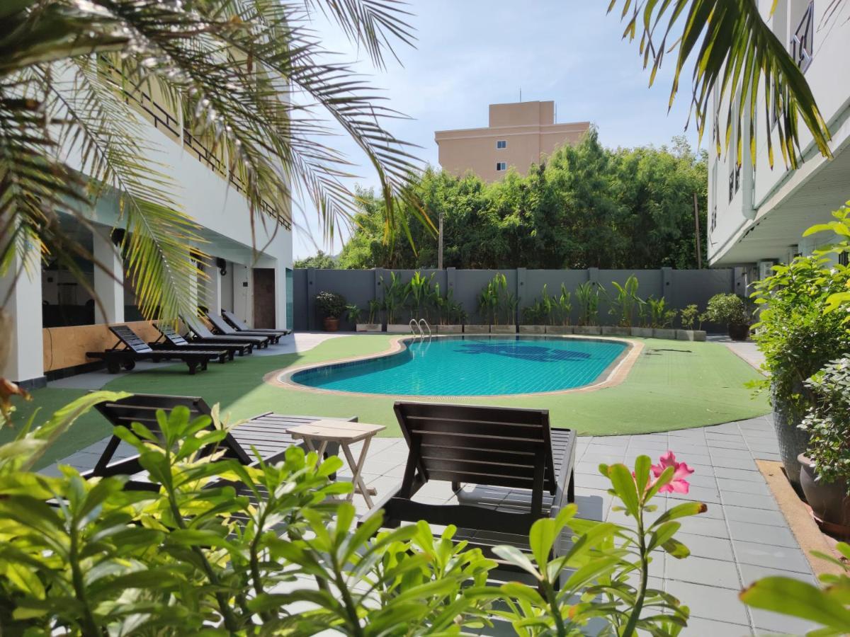 The Chanthong Residence And Hotel Pattaya Bagian luar foto