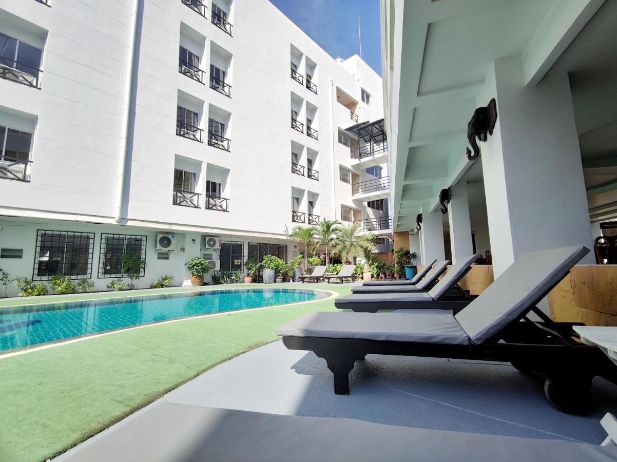 The Chanthong Residence And Hotel Pattaya Bagian luar foto