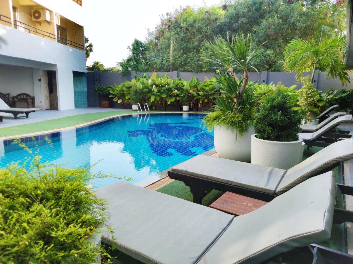 The Chanthong Residence And Hotel Pattaya Bagian luar foto