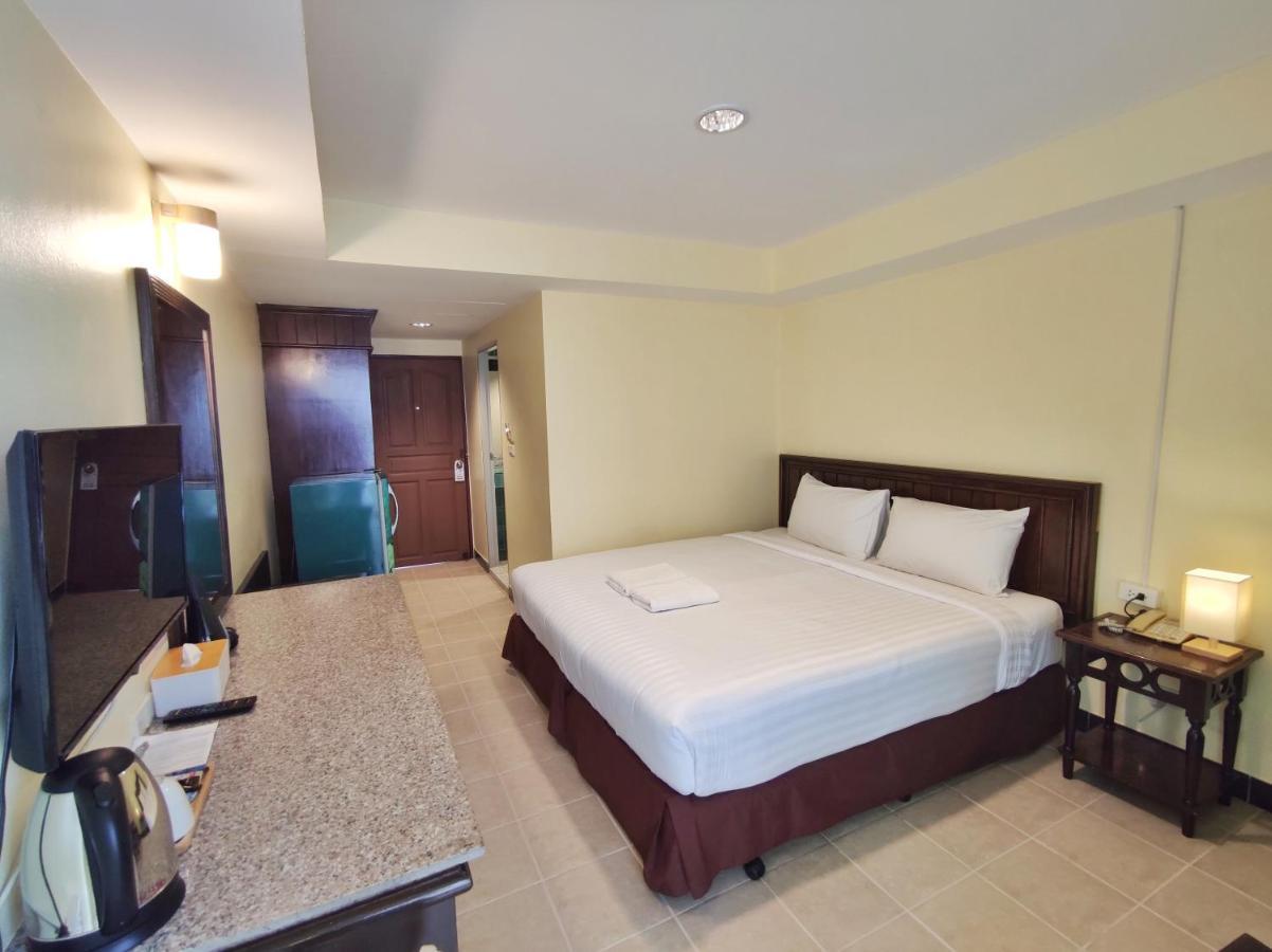 The Chanthong Residence And Hotel Pattaya Bagian luar foto