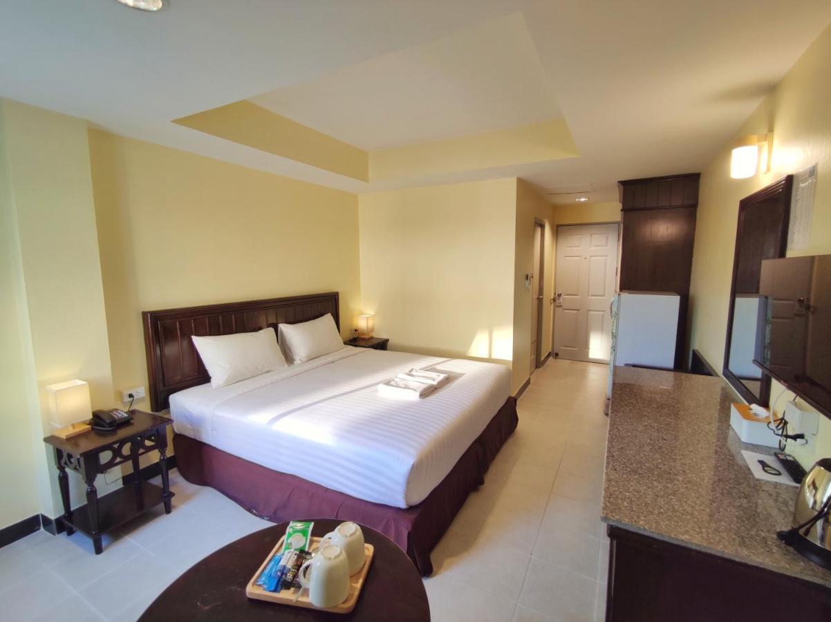 The Chanthong Residence And Hotel Pattaya Bagian luar foto