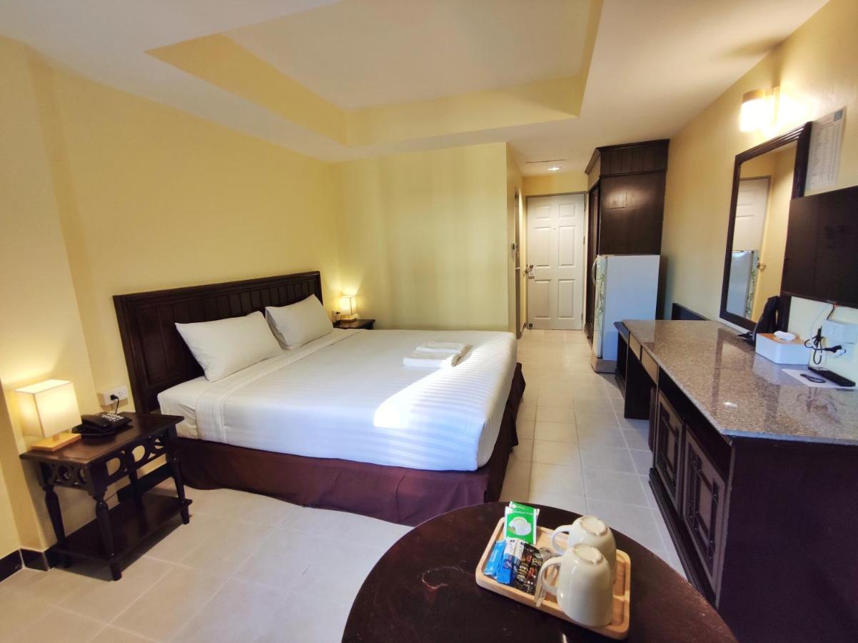 The Chanthong Residence And Hotel Pattaya Bagian luar foto