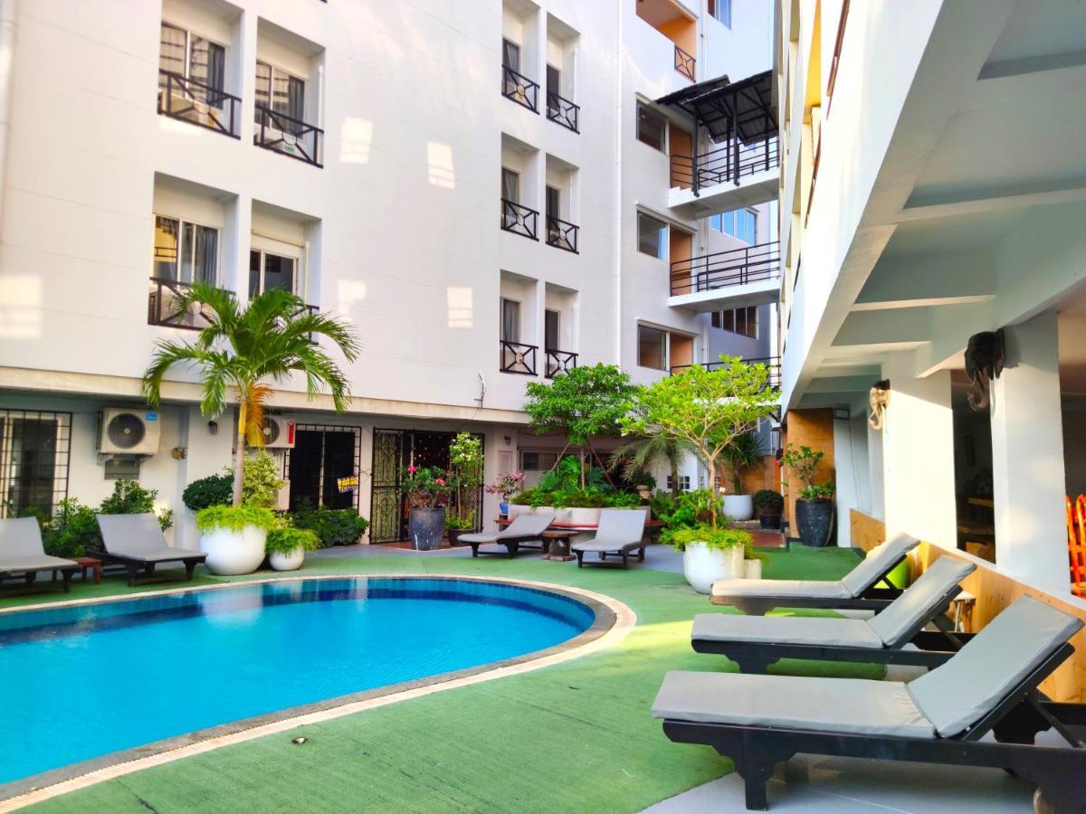 The Chanthong Residence And Hotel Pattaya Bagian luar foto